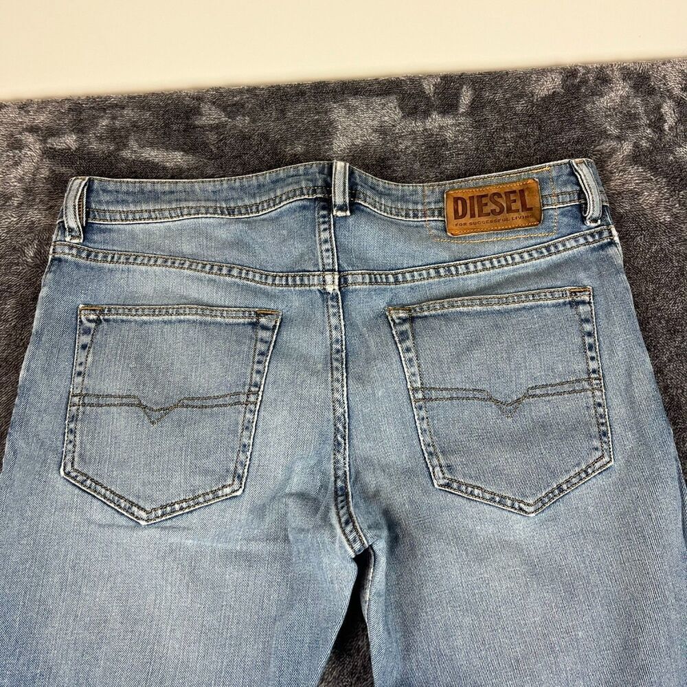 Diesel Buster Blue Denim Jeans Tapered Button Fly Men's 33X32 (35X31) Whisker - Picture 13 of 15